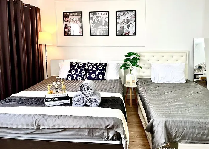Impact Arena Twin Beds By Goodroom24 Apartment Bangkok